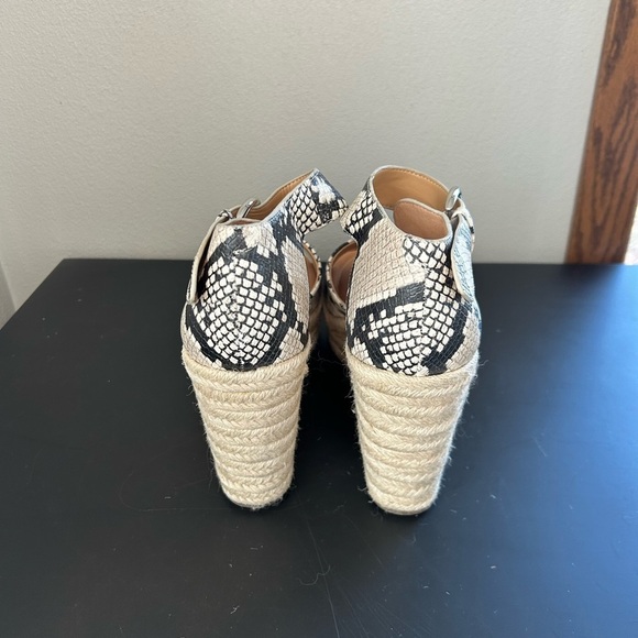 Nine West Women's Snakeskin Wedge Sandals Size 9 NWOT - Picture 5 of 9